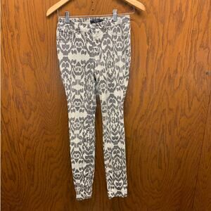 Jessica Simpson Jegging